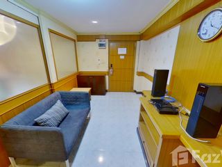 For rent studio condo in Khlong Toei, Bangkok