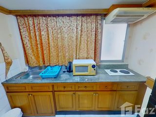 For rent studio condo in Khlong Toei, Bangkok