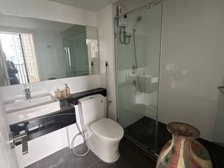 For rent 2 bedrooms condo in Ratchathewi, Bangkok