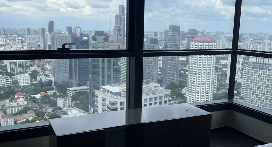 Condo en alquiler de 2 habitaciones en Khlong Toei, Bangkok