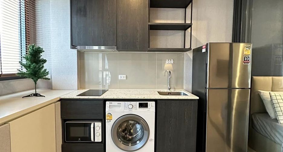 À louer 1 chambre condo à Huai Khwang, Bangkok