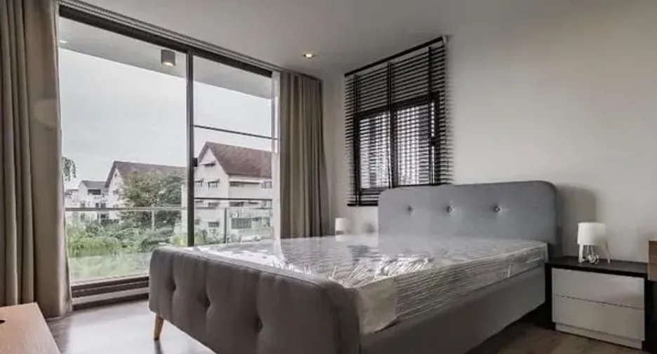 For rent 2 bedrooms condo in Phra Khanong, Bangkok