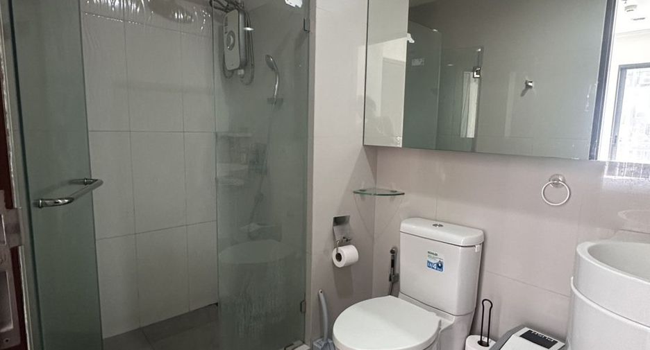 Condo en alquiler de estudio en Huai Khwang, Bangkok