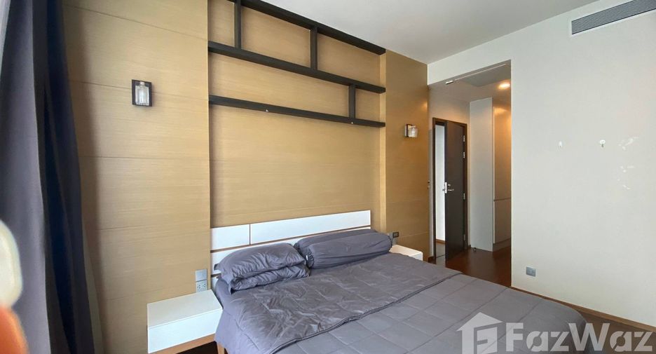For rent 2 bedrooms condo in Watthana, Bangkok