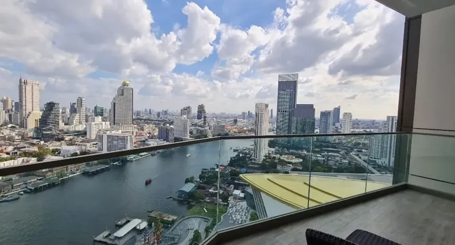 Condo en alquiler de 1 habitaciones en Khlong San, Bangkok