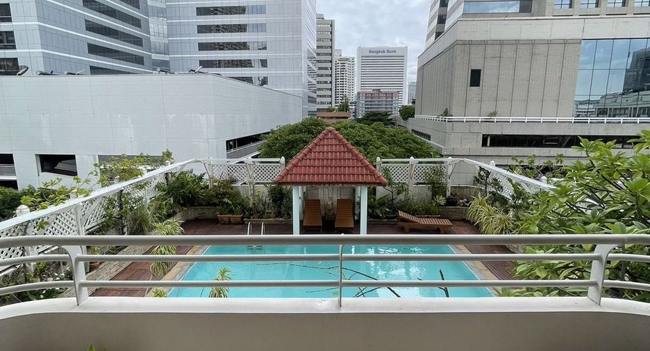 For rent 3 bedrooms apartment in Sathon, Bangkok
