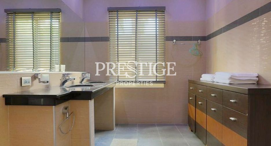 For sale 3 bedrooms house in Bang Lamung, Chonburi