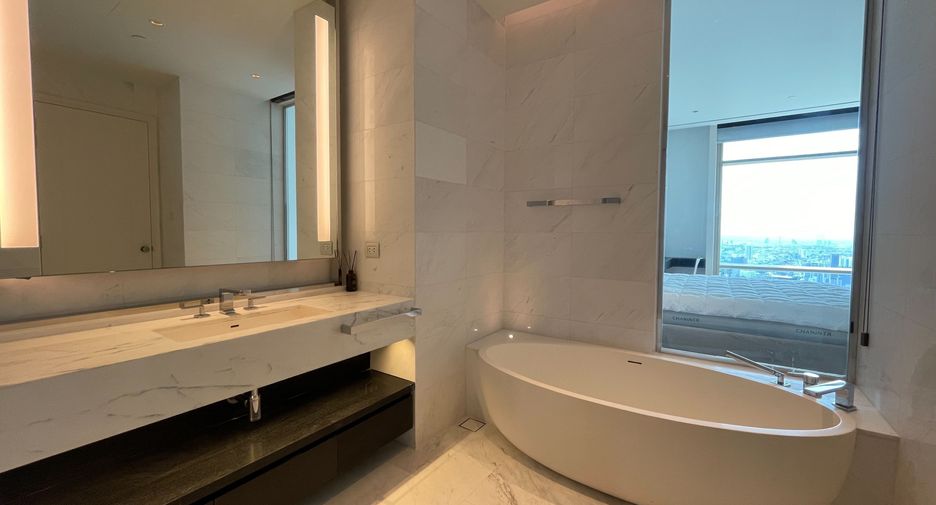 Condo en alquiler de 2 habitaciones en Bang Kho Laem, Bangkok