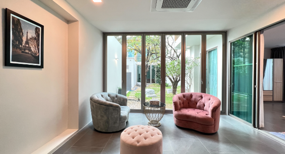 For rent 3 ベッドルーム house in Saphan Sung, Bangkok