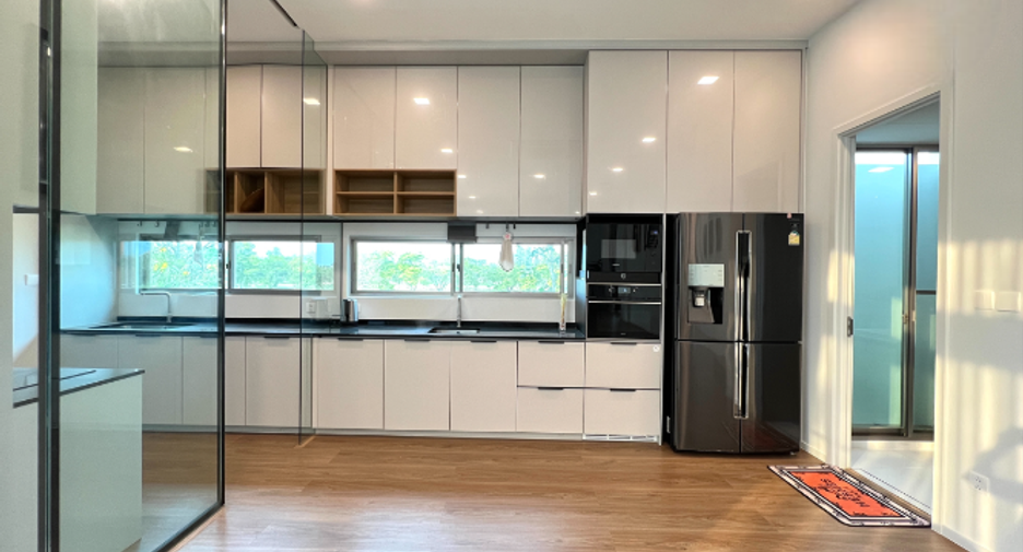 For rent 3 ベッドルーム house in Saphan Sung, Bangkok