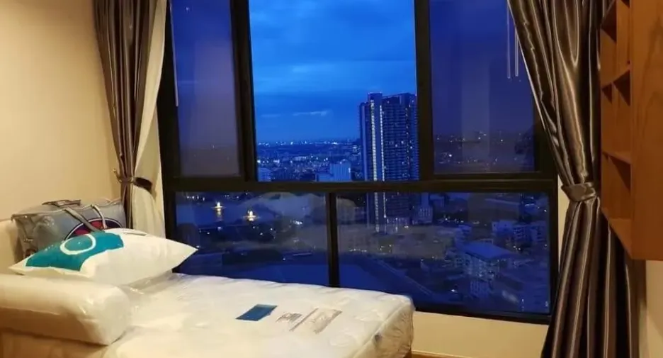 Condo en alquiler de 2 habitaciones en Bang Sue, Bangkok