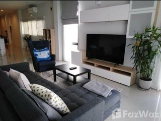 Apartment zur Miete mit 3 Zimmer in Khlong Toei, Bangkok