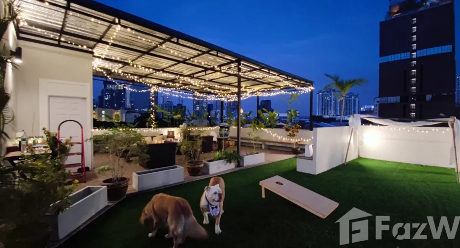 Apartment zur Miete mit 3 Zimmer in Khlong Toei, Bangkok