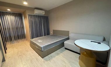 Wohnung zur Miete mit Studio in Khlong San, Bangkok
