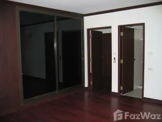 出租 3 卧室 独立屋 在 Watthana, 曼谷