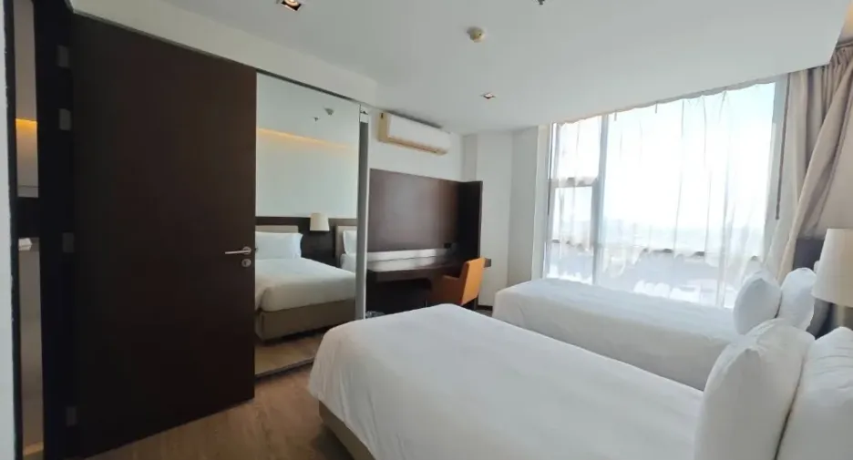 For rent 2 bedrooms condo in Sathon, Bangkok