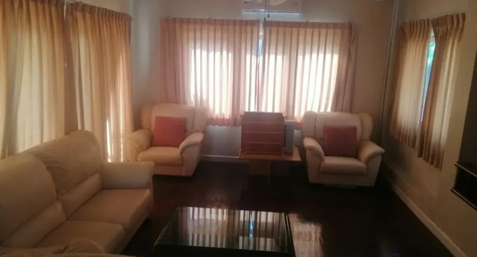 For rent 4 bedrooms house in Prawet, Bangkok