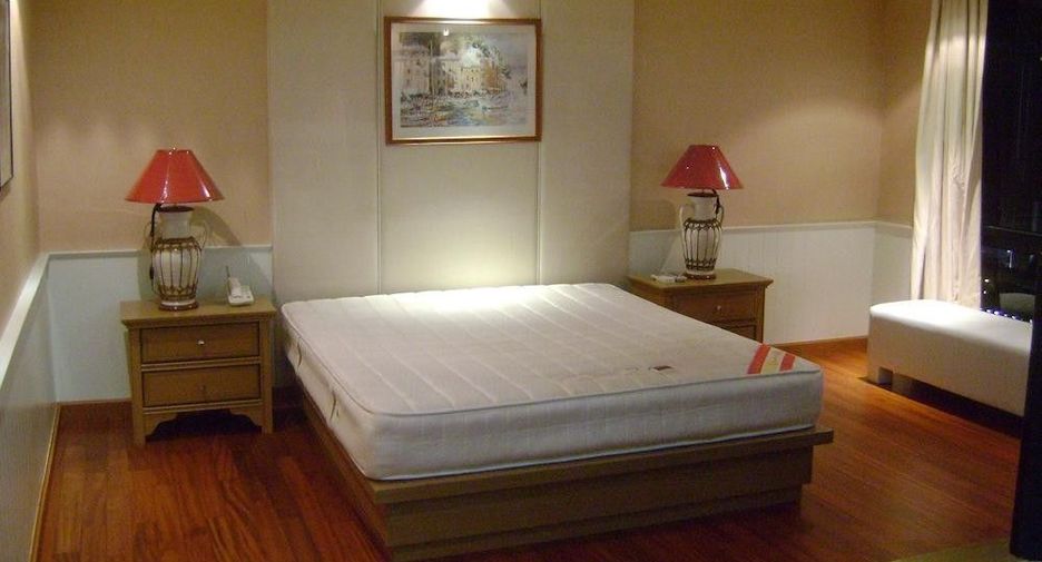 For rent 3 ベッドルーム condo in Pathum Wan, Bangkok