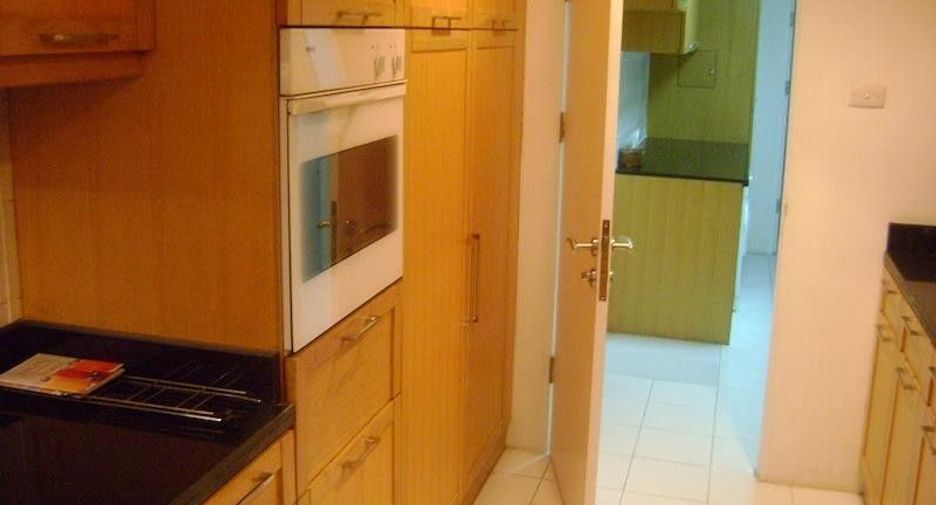 For rent 3 ベッドルーム condo in Pathum Wan, Bangkok