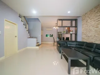 Reihenhaus zur Miete mit 3 Zimmer in Prawet, Bangkok