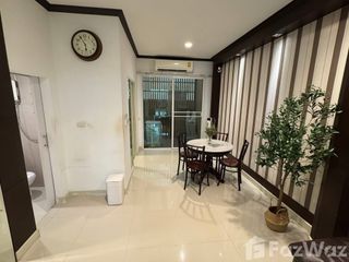 For rent 3 bedrooms townhouse in Chom Thong, Bangkok