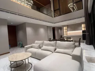 出租 5 卧室 独立屋 在 Bang Na, 曼谷