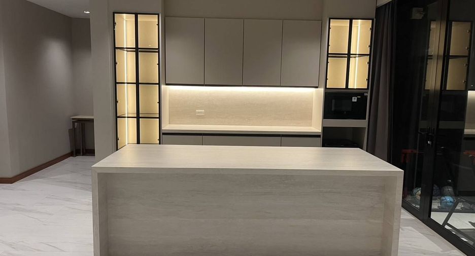 For rent 5 bedrooms house in Bang Na, Bangkok