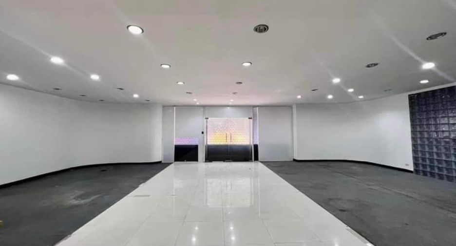 For rent office in Khlong San, Bangkok
