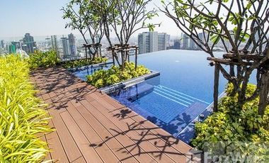 Condo en alquiler de 1 habitaciones en Khlong San, Bangkok