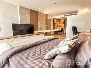 For rent 3 bedrooms condo in Yan Nawa, Bangkok