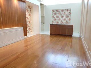 ให้เช่า 3 ห้องนอน ทาวน์เฮ้าส์ ใน วัฒนา, กรุงเทพฯ