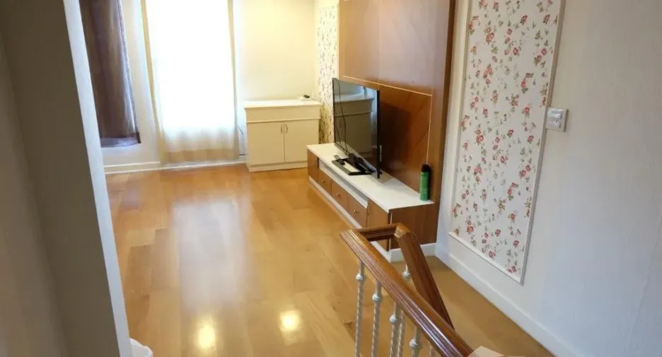 Reihenhaus zur Miete mit 3 Zimmer in Watthana, Bangkok