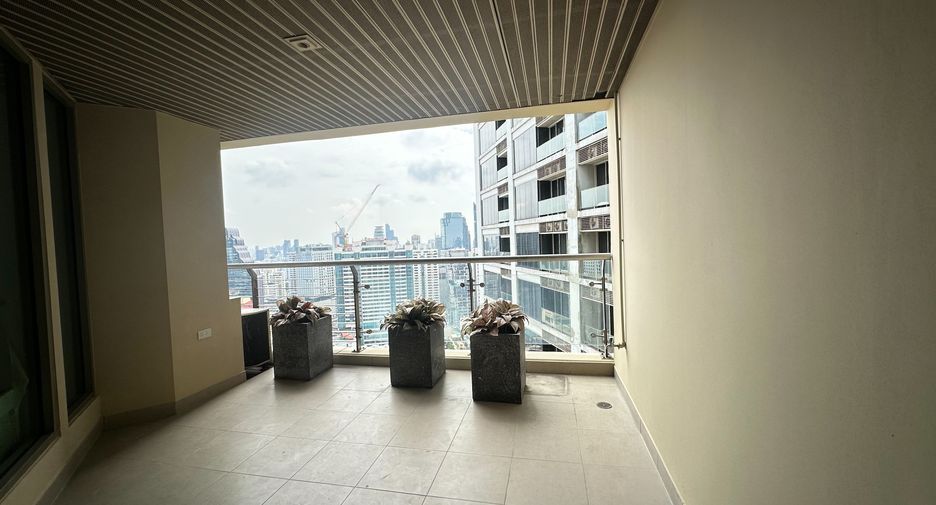 Wohnung zur Miete mit 2 Zimmer in Khlong Toei, Bangkok
