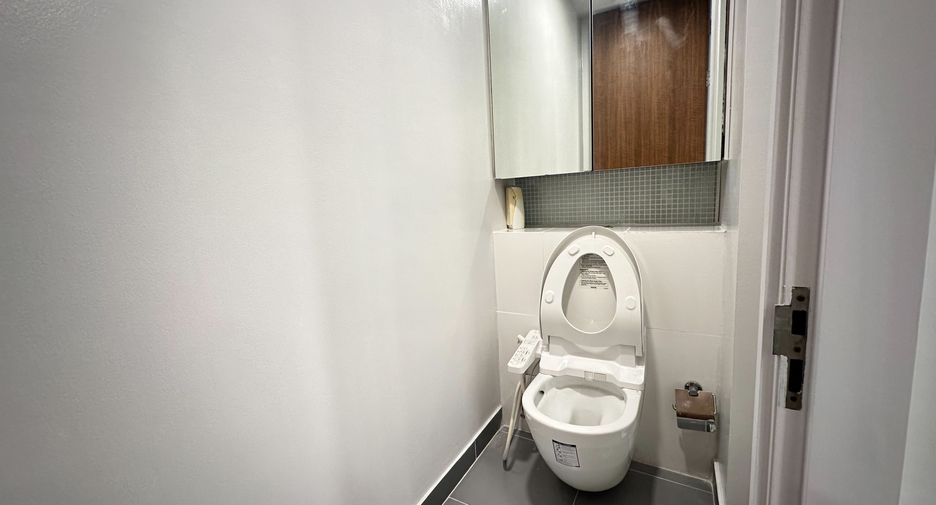 Wohnung zur Miete mit 2 Zimmer in Khlong Toei, Bangkok