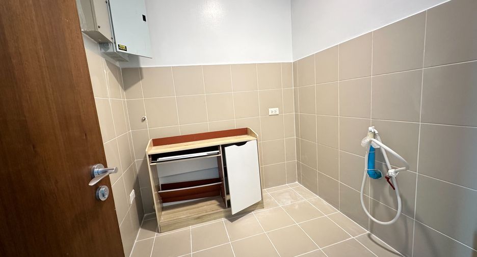 Wohnung zur Miete mit 2 Zimmer in Khlong Toei, Bangkok