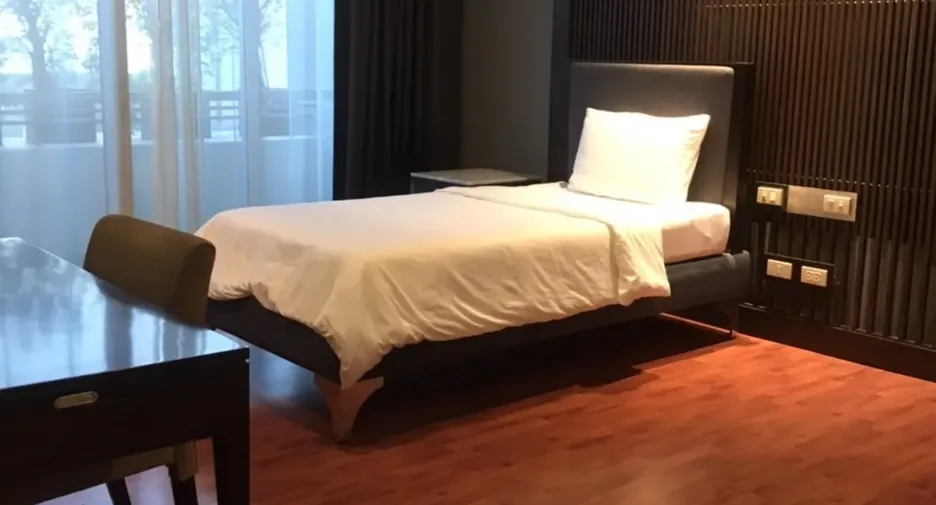 For rent 3 bedrooms condo in Watthana, Bangkok
