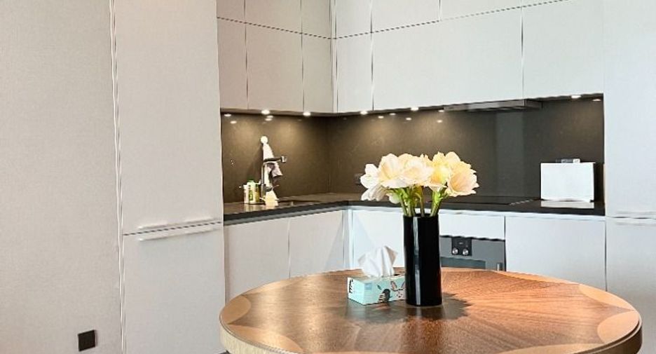 For rent 1 bed condo in Khlong San, Bangkok