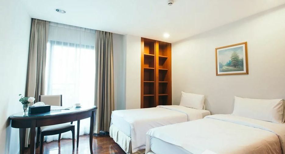 For rent 4 bedrooms apartment in Bang Na, Bangkok