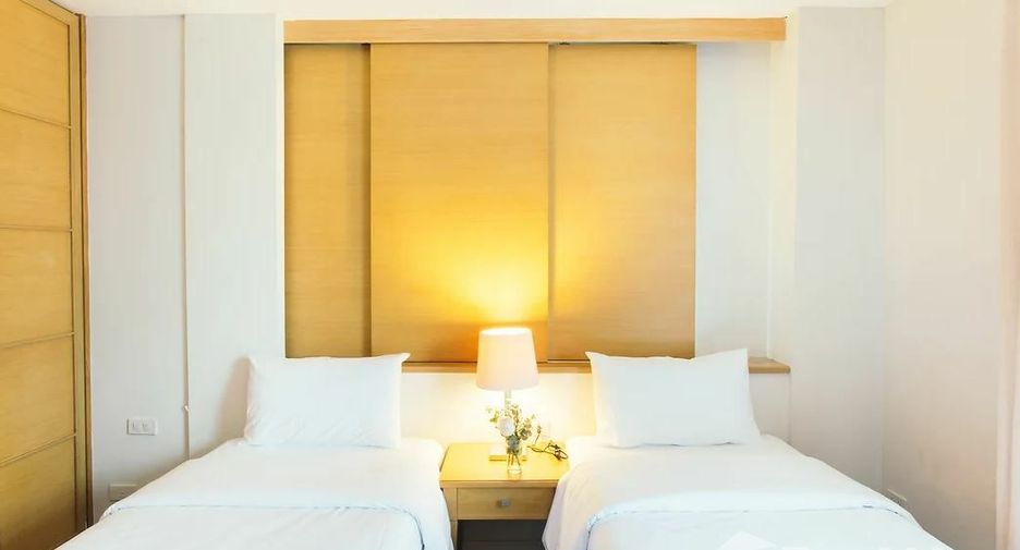 For rent 4 bedrooms apartment in Bang Na, Bangkok