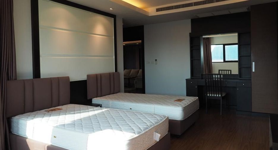 ให้เช่า 3 ห้องนอน คอนโด ใน สาทร, กรุงเทพฯ