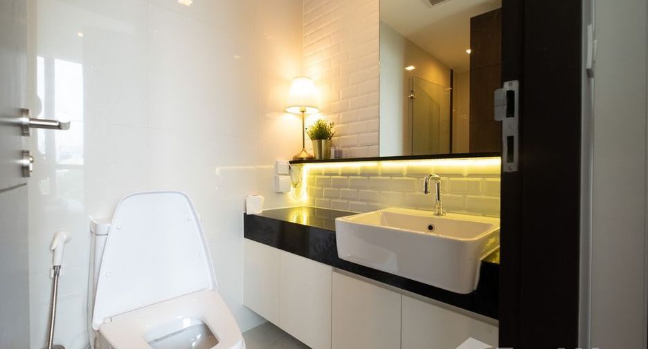 Wohnung zur Miete mit 1 Zimmer in Pathum Wan, Bangkok
