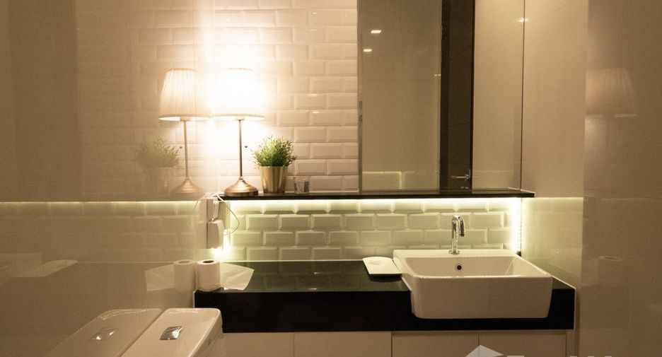 Wohnung zur Miete mit 1 Zimmer in Pathum Wan, Bangkok