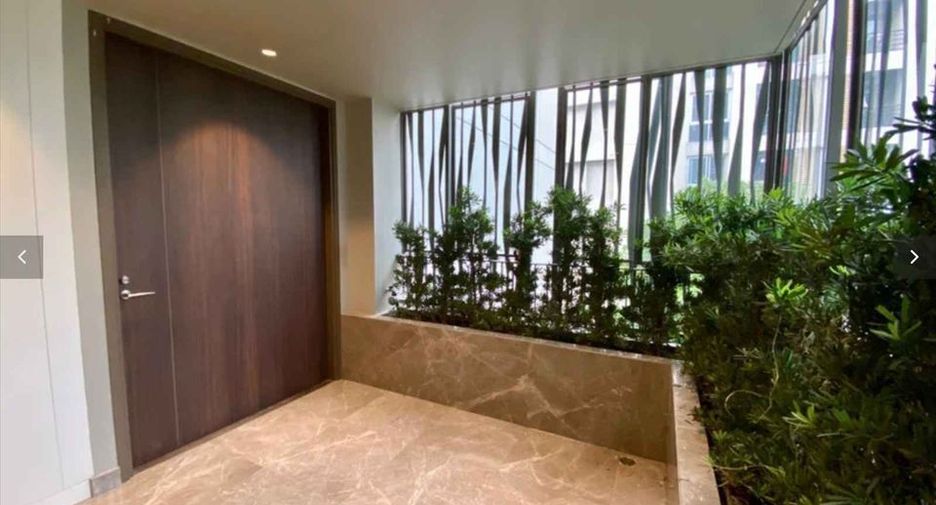 For rent 3 bedrooms condo in Yan Nawa, Bangkok
