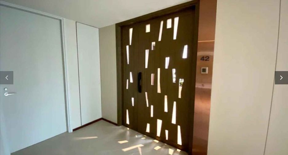 For rent 3 bedrooms condo in Yan Nawa, Bangkok