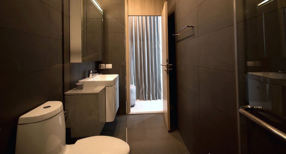 Condo en alquiler de 3 habitaciones en Pathum Wan, Bangkok