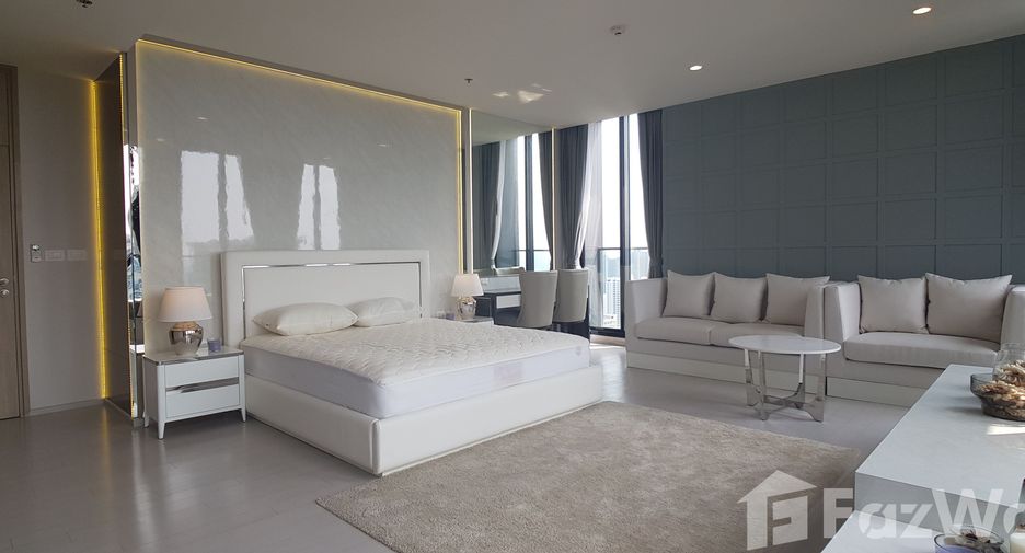 À louer 3 chambres condo à Pathum Wan, Bangkok