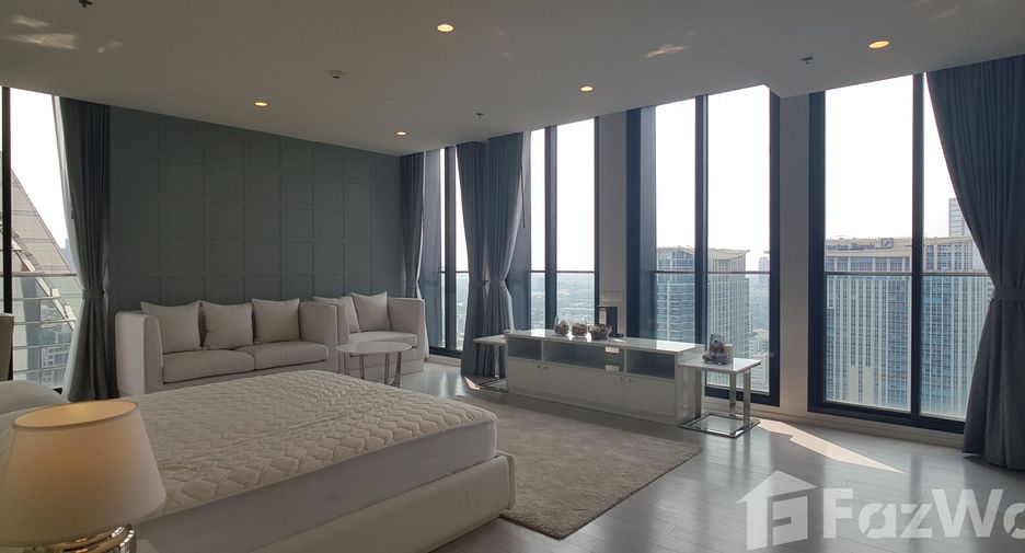 À louer 3 chambres condo à Pathum Wan, Bangkok