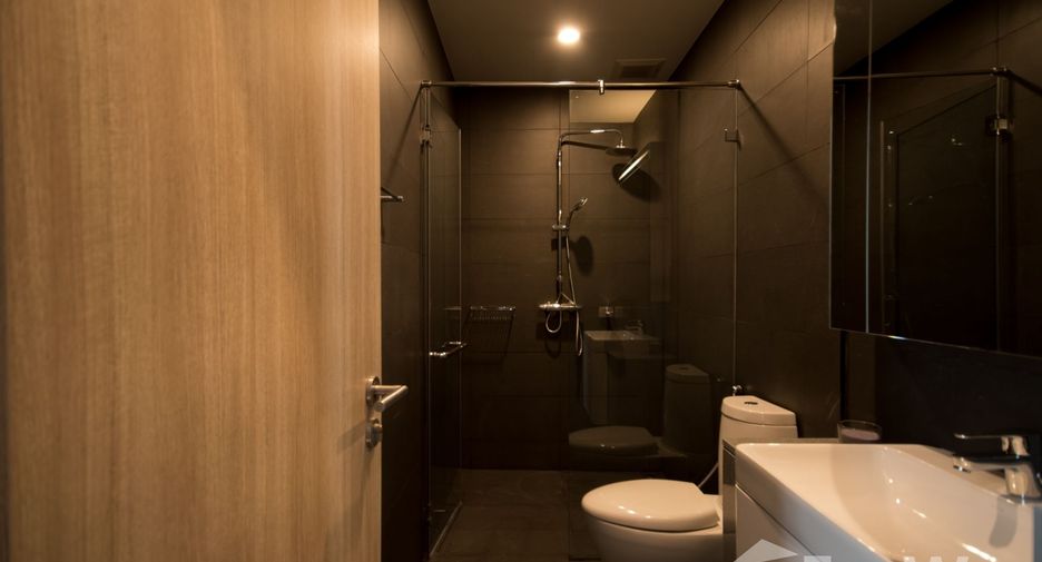 À louer 3 chambres condo à Pathum Wan, Bangkok