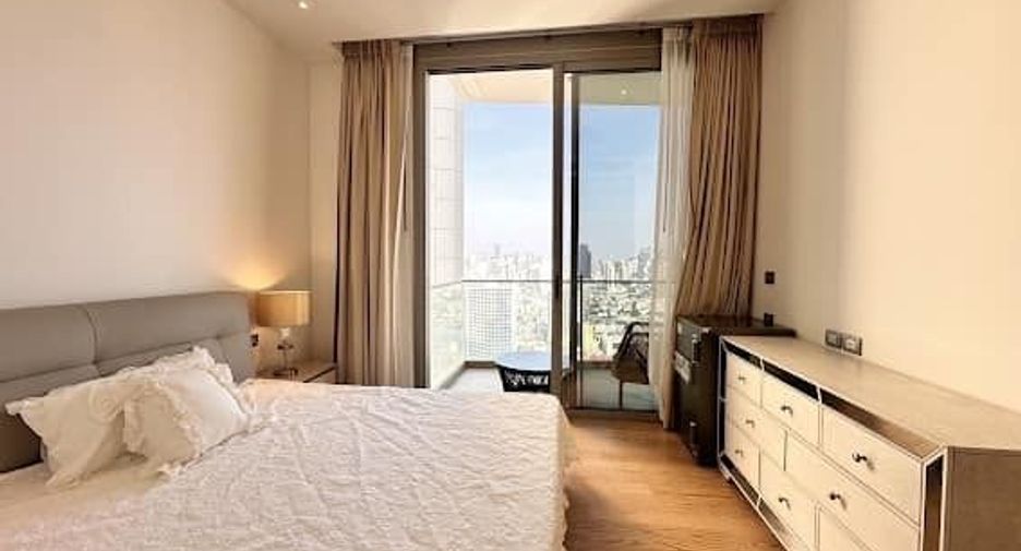For rent 2 bedrooms condo in Khlong San, Bangkok