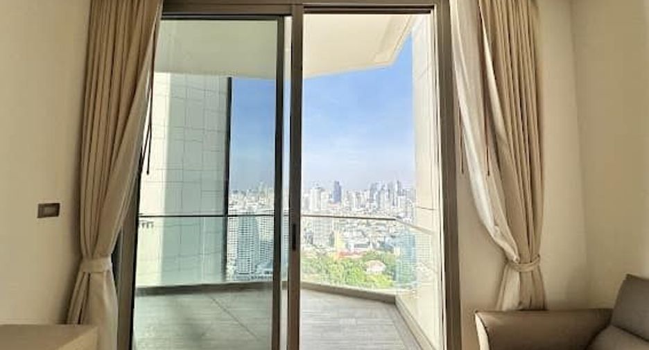 For rent 2 bedrooms condo in Khlong San, Bangkok